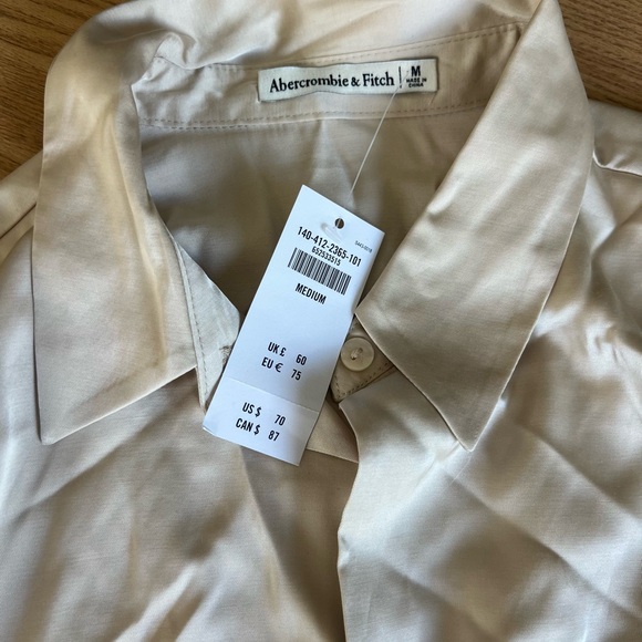 A&F Silk Button down Blouse - Picture 2 of 4